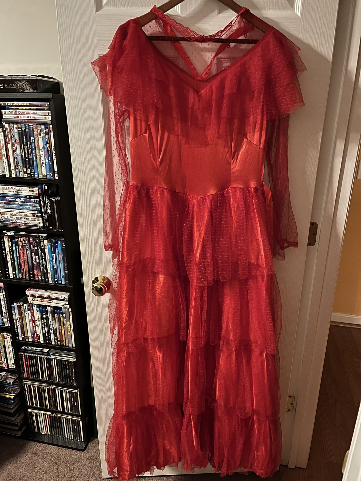 Beetlejuice Lydia Deetz Red Wedding Dress Halloween Costume & Wig