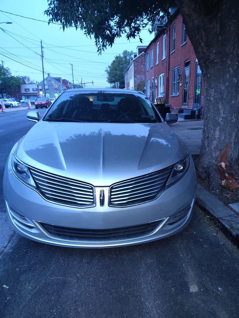 2014 Lincoln MKZ