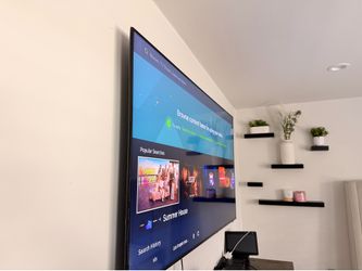 SAMSUNG TV 77”