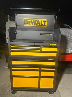 DeWalt Rolling Tool Chest Cabinet Combo