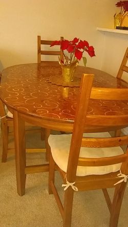 Dinning table with 4 chairs