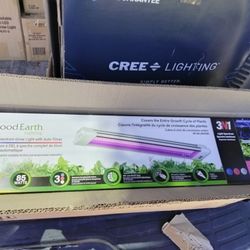 Good Earth Grow Light