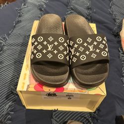 Louis Vuitton Sandals 