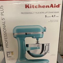 KitchenAid 5 Quart Bowl-Lift Stand Mixer