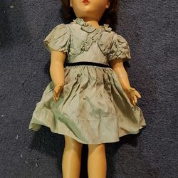 Vintage Dolls With Assessoried