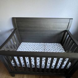 Baby Crib - Dark Brown