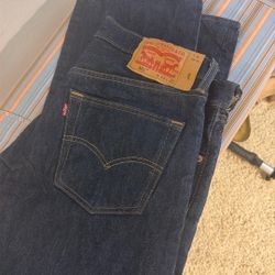34x30 Men’s LEVI’S  501 