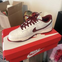 Nikes Size 9