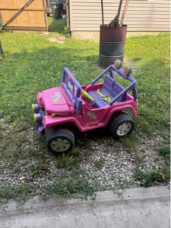 Power wheels Barbie jeep