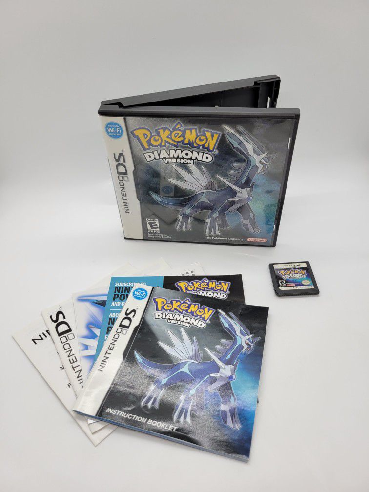 Nintendo DS Pokemon Diamond Version CIB Complete With Complete Pokedex Several Legendary Pokemon 