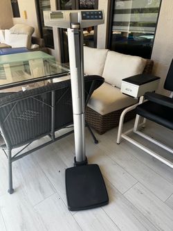 Digital Medical Scale with Height Rod