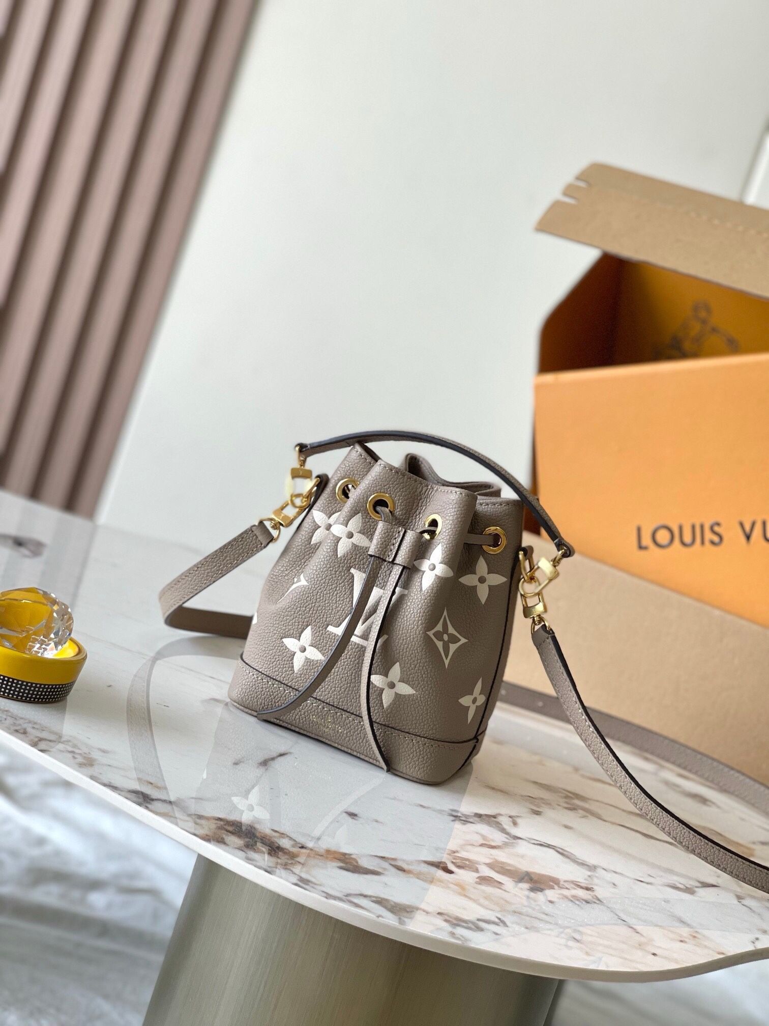 A small and exquisite women's bag