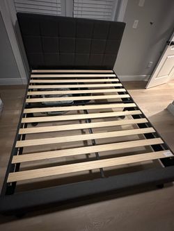 Base de cama queen buen estado