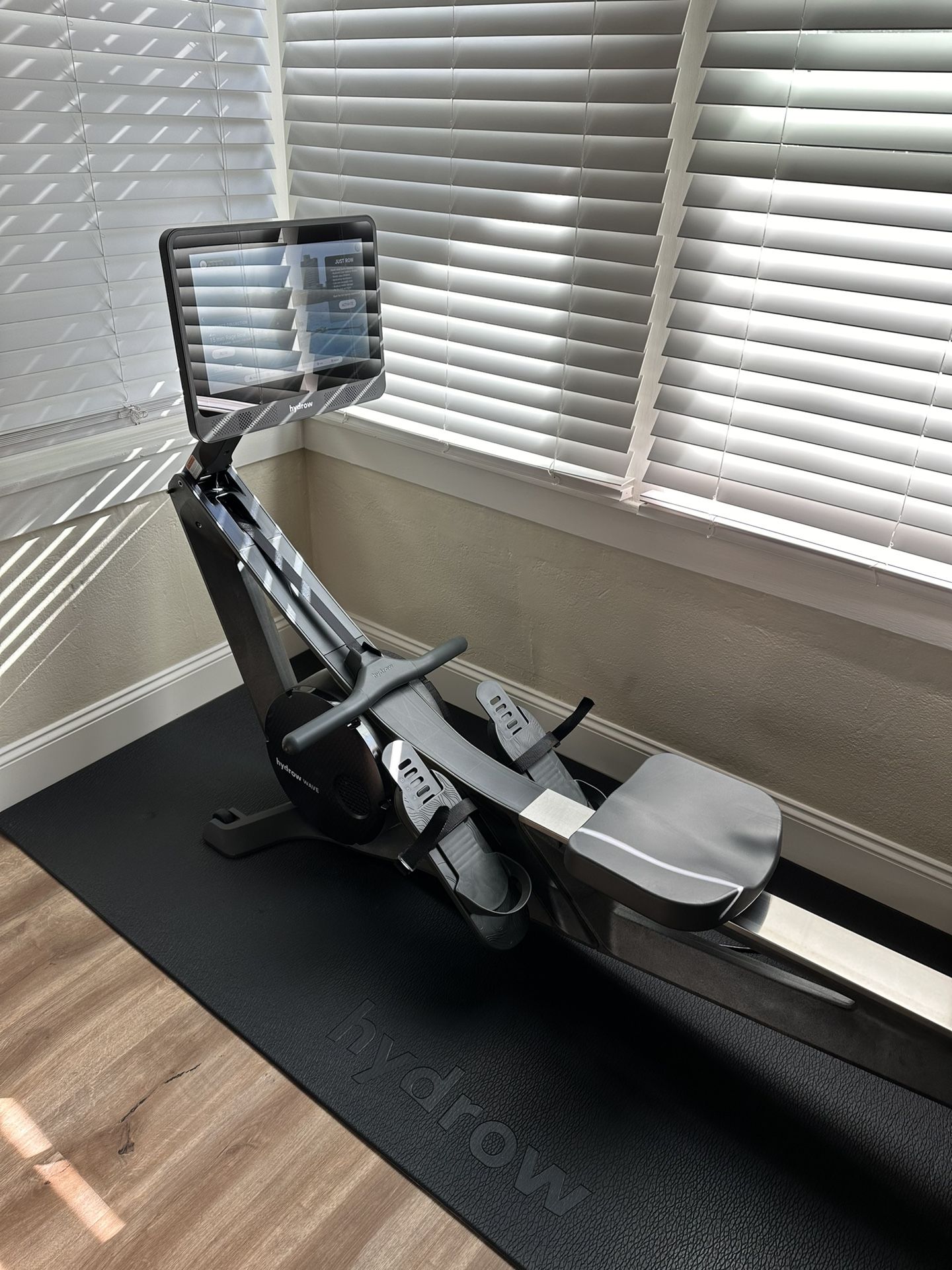 Rowing Machine - NEW