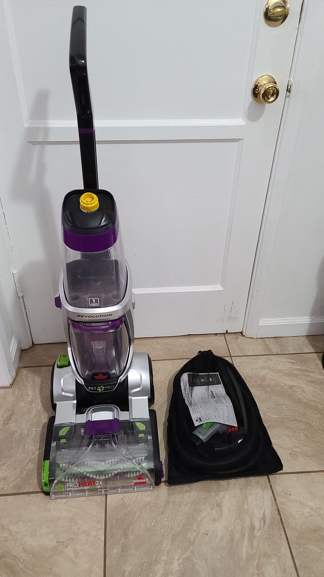 Lightly used Bissell carpet cleaner