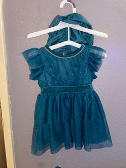 Baby girl holiday dress size 12M