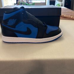 Air Jordan 1 Mid