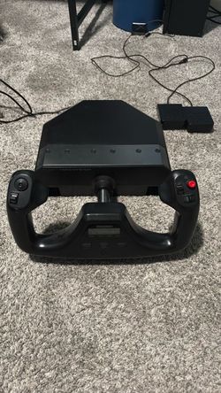 Flight yoke with throttle and rudder pedals