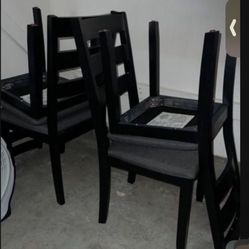 Table With 4 Chairs