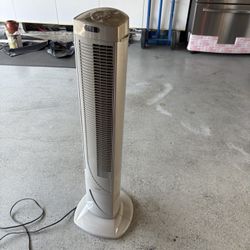 Seville Classic tower fan in excellent working condition 