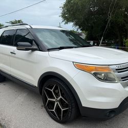2011 Ford Explorer Xlt