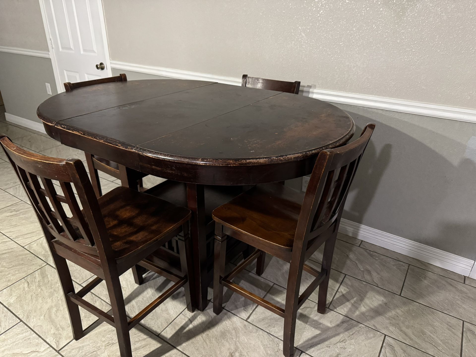 Wooden Kitchen Table With Chairs