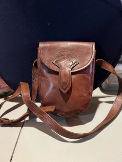 Vintage Genuine Leather Crossbody Snap Closure Purse