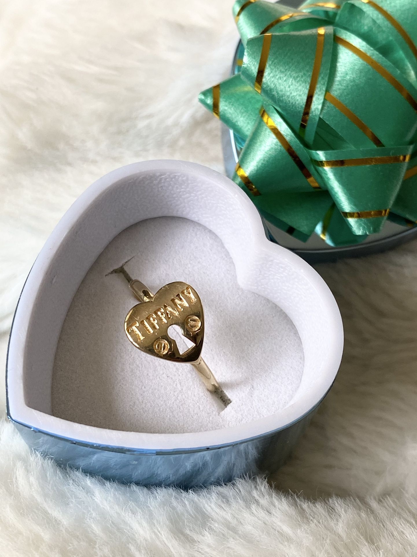 18k Saudi Gold Ring sz 6.5