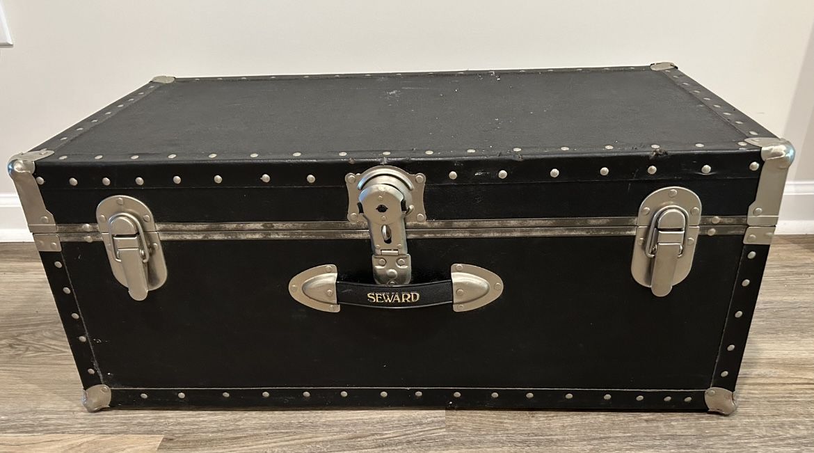 Seward Trunk