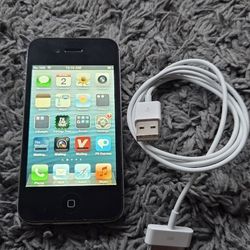 Iphone 4S + Cable