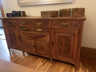 Credenza