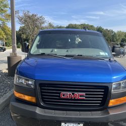 2018 GMC Savanna 