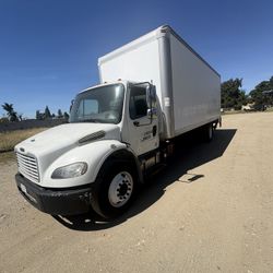 2014 Freightliner M2 Box Truck