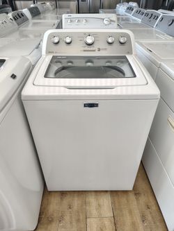 Maytag top load washer super capacity In Excellent Working Condition