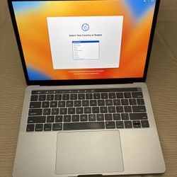 Macbook Pro Touchbar (13 Inch) 2017 Intel Core i5, 8Gb Ram, 256Gb SSD