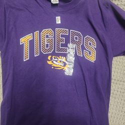 SMALL ADULT NEW SHIRT