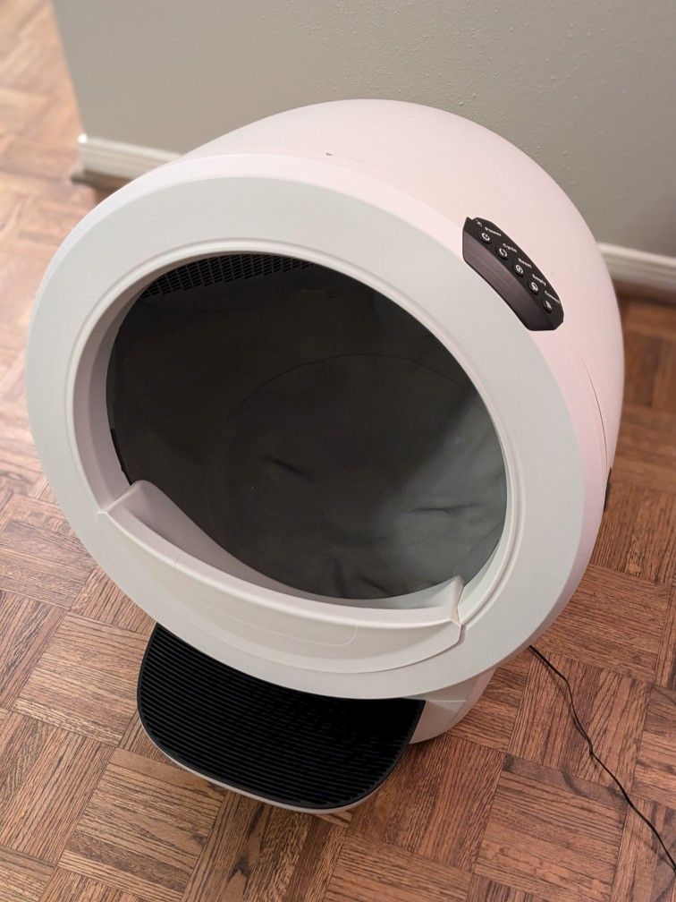 Litter Robot 4 + Cat Tree (Never Used)