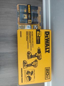 DeWalt Drill/ Impact driver combo kit and screwdrividing bit set