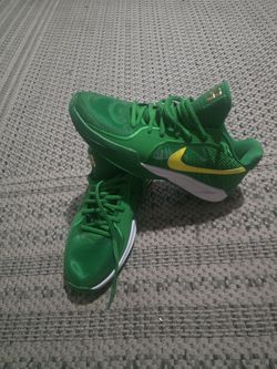 Nike size 10  mens 11 women $60  firm