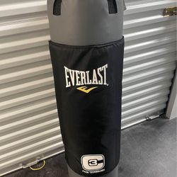 Class-A/B 2 ohm Stable Monoblock Amplifier RMS Power Rating: 4 ohms: 175watts x 1 chan. 2 ohms: 275 watts x 1 chan. 1 ohm: ————N/A———— Total power out