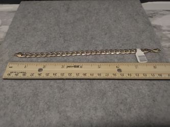 10 kt gold curb bracelet
