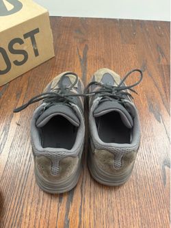 Yeezy Boost 700