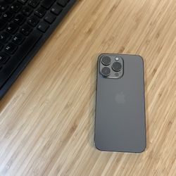 iPhone 13 Pro ( Unlocked) 128gb Gray Color 