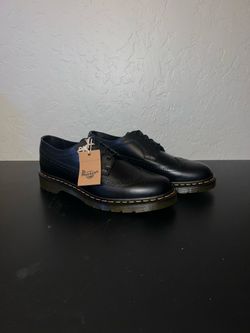 Doc Martens Mens Sz 12 Brogue Shoes - 3989 Yellow Stitch
