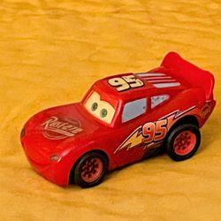 Lightning McQueen plastic 1:64 