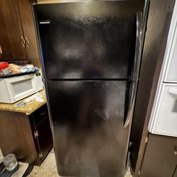 Frigidaire Refrigerator 