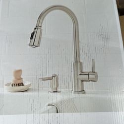 KITCHEN FAUCET 