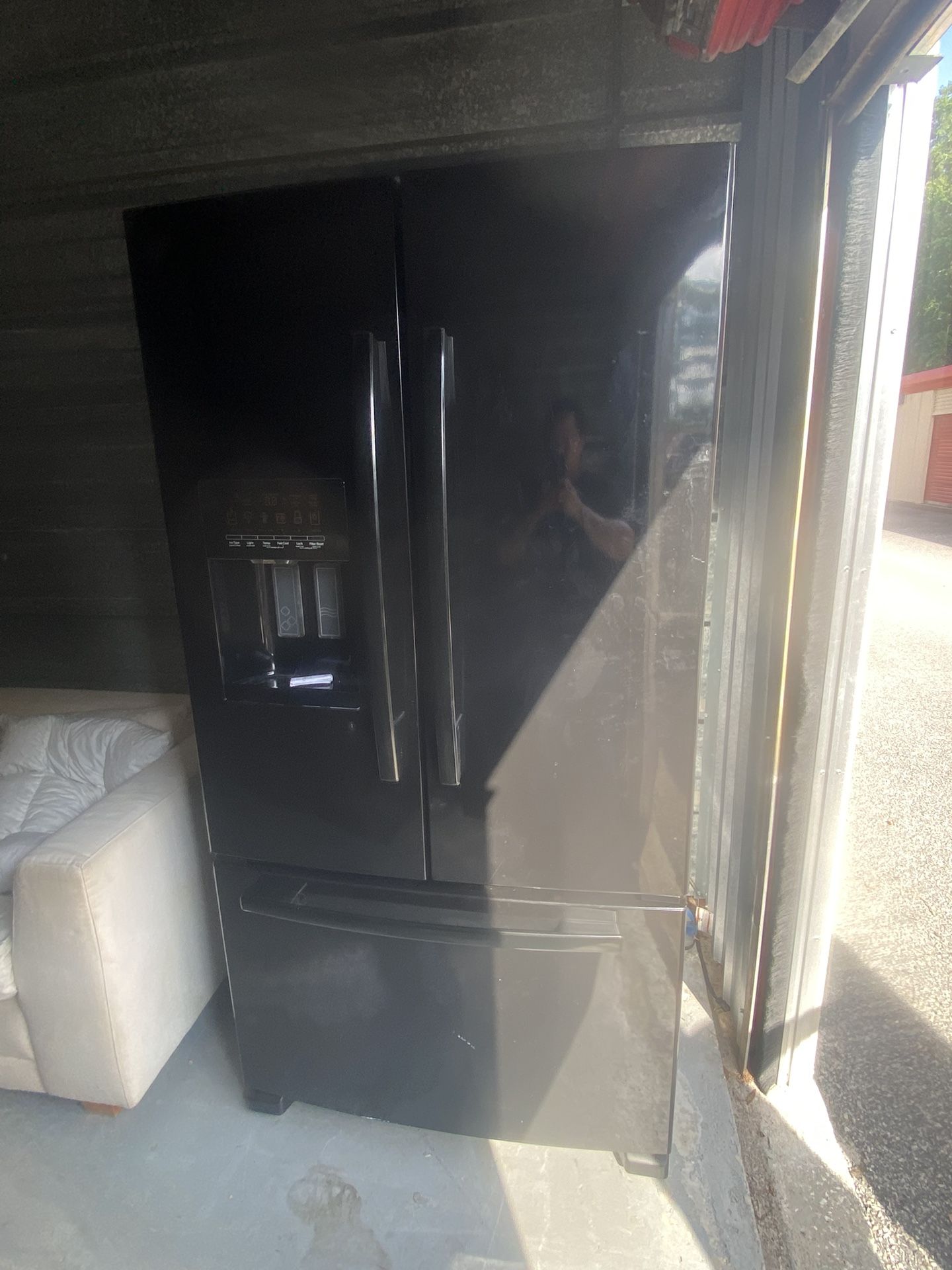 Refrigerator