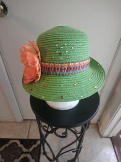 Green Straw Sun Hat with Rhinestones and Flower