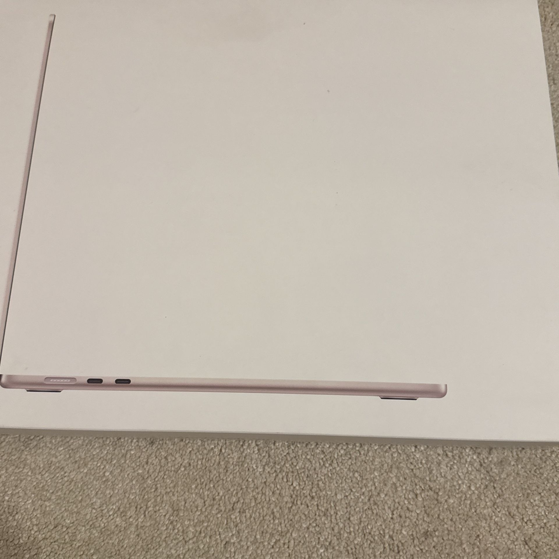 BRAND NEW Apple 2024 MacBook Air - 15 inch